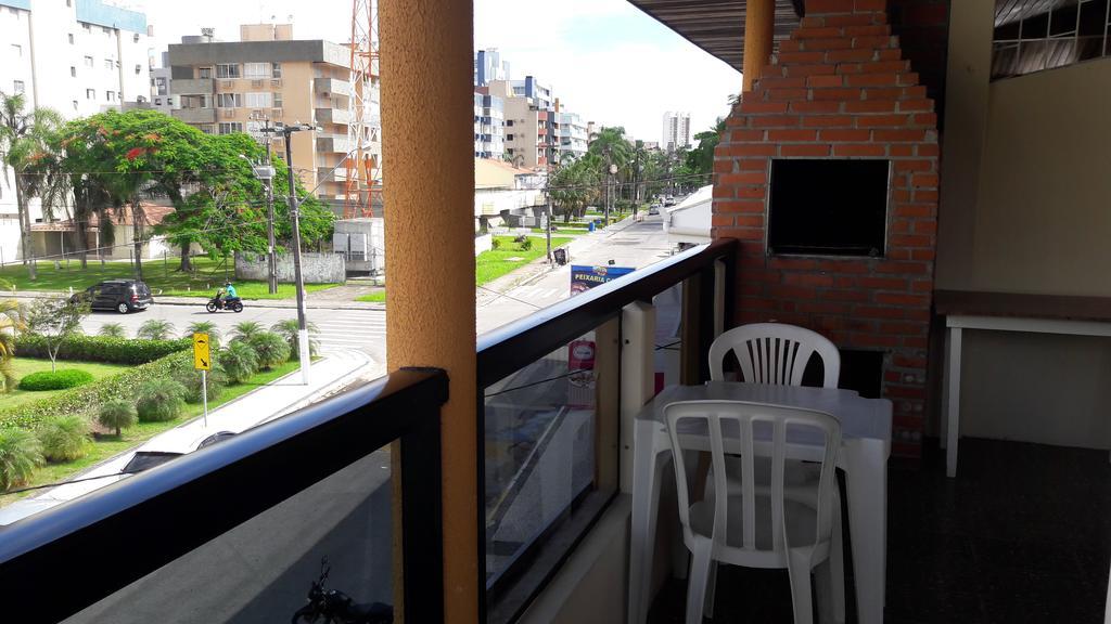 Quarto Família com Varanda